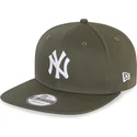 kepsar-plana-gron-snapback-9fifty-essential-fran-new-york-yankees-mlb-av-new-era