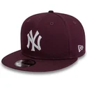 kepsar-plana-rod-snapback-granate-9fifty-essential-fran-new-york-yankees-mlb-av-new-era