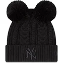 svart-mossa-med-svart-logotyp-och-tofs-for-damer-cuff-double-av-new-york-yankees-mlb-fran-new-era