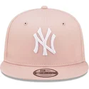 kepsar-plana-rosa-snapback-9fifty-league-essential-fran-new-york-yankees-mlb-av-new-era