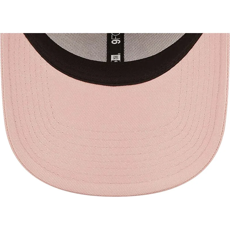 kepsar-curva-rosa-justerbart-band-9forty-league-essential-fran-new-york-yankees-mlb-av-new-era kepsar-curva-rosa-justerbart-band-9forty-league-essential-fran-new-york-yankees-mlb-av-new-era