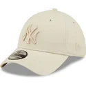 beige-bojd-keps-med-justerbar-passform-och-beige-logotyp-39thirty-league-essential-fran-new-york-yankees-mlb-av-new-era