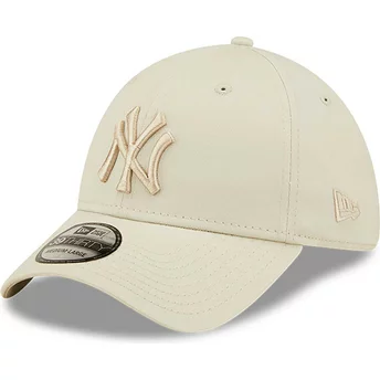 Beige justerbar krökt keps med beige logotyp 39THIRTY League Essential från New York Yankees MLB av New Era
