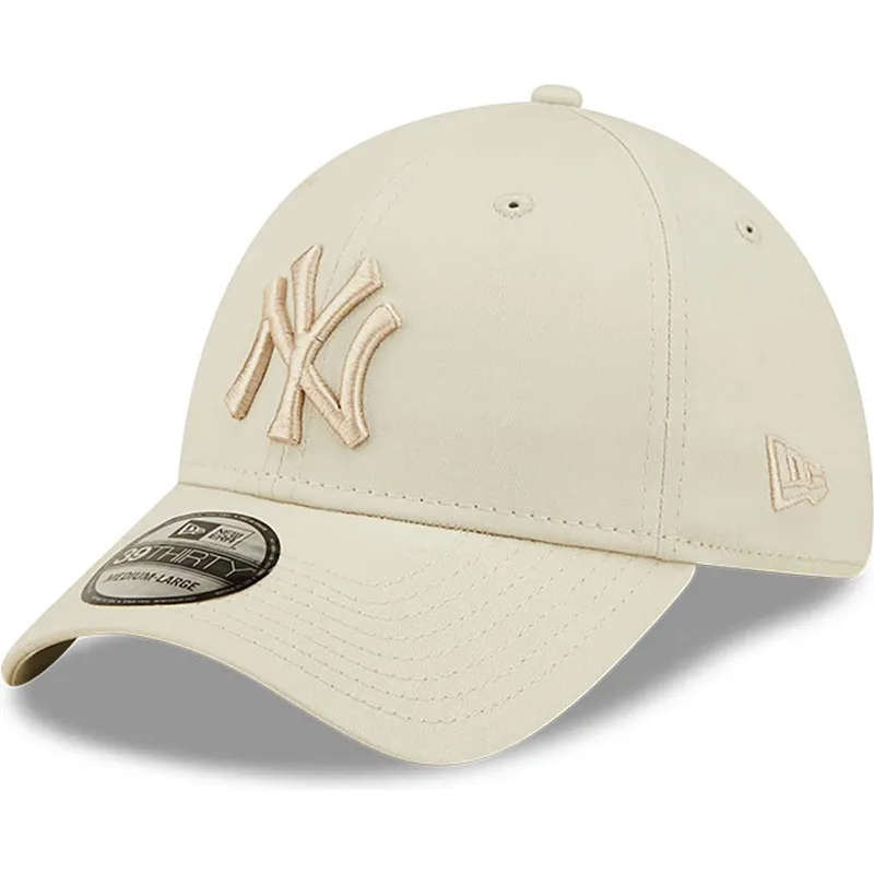 beige-bojd-keps-med-justerbar-passform-och-beige-logotyp-39thirty-league-essential-fran-new-york-yankees-mlb-av-new-era