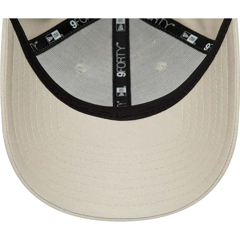 kepsar-curva-beige-justerbart-band-9forty-fran-bugs-bunny-looney-tunes-av-new-era