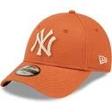 kepsar-curva-apelsin-justerbart-band-for-barn-9forty-league-essential-fran-new-york-yankees-mlb-av-new-era
