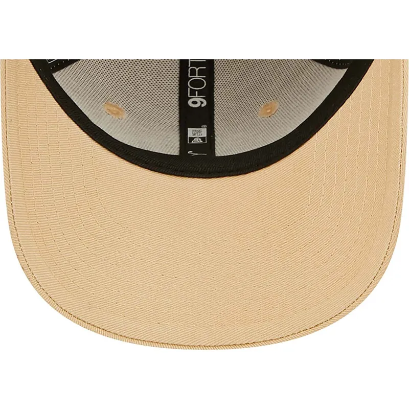 kepsar-curva-beige-justerbart-band-for-barn-marron-9forty-league-essential-fran-new-york-yankees-mlb-av-new-era