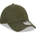 kepsar-curva-gron-snapback-9forty-league-essential-fran-new-york-yankees-mlb-av-new-era