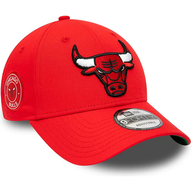 kepsar-curva-rod-justerbart-band-9forty-team-side-patch-fran-chicago-bulls-nba-av-new-era kepsar-curva-rod-justerbart-band-9forty-team-side-patch-fran-chicago-bulls-nba-av-new-era