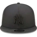 svart-platt-snapback-keps-med-svart-logotyp-9fifty-gore-tex-new-york-yankees-mlb-fran-new-era