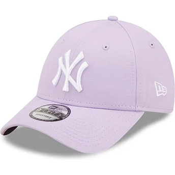 Böjd violett justerbar keps 9FORTY League Essential från New York Yankees MLB av New Era
