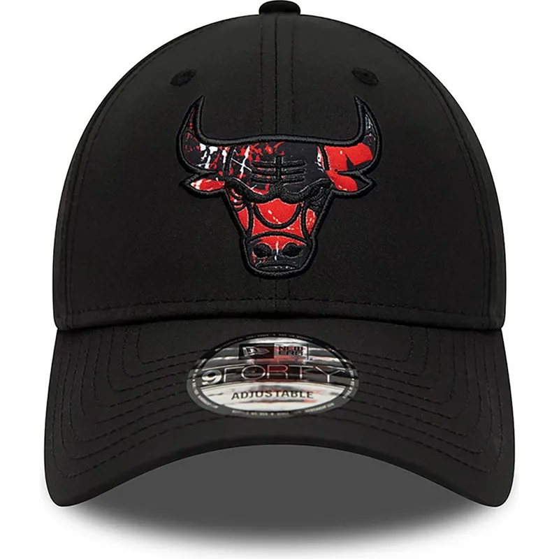 kepsar-curva-svart-justerbart-band-9forty-print-infill-fran-chicago-bulls-nba-av-new-era kepsar-curva-svart-justerbart-band-9forty-print-infill-fran-chicago-bulls-nba-av-new-era