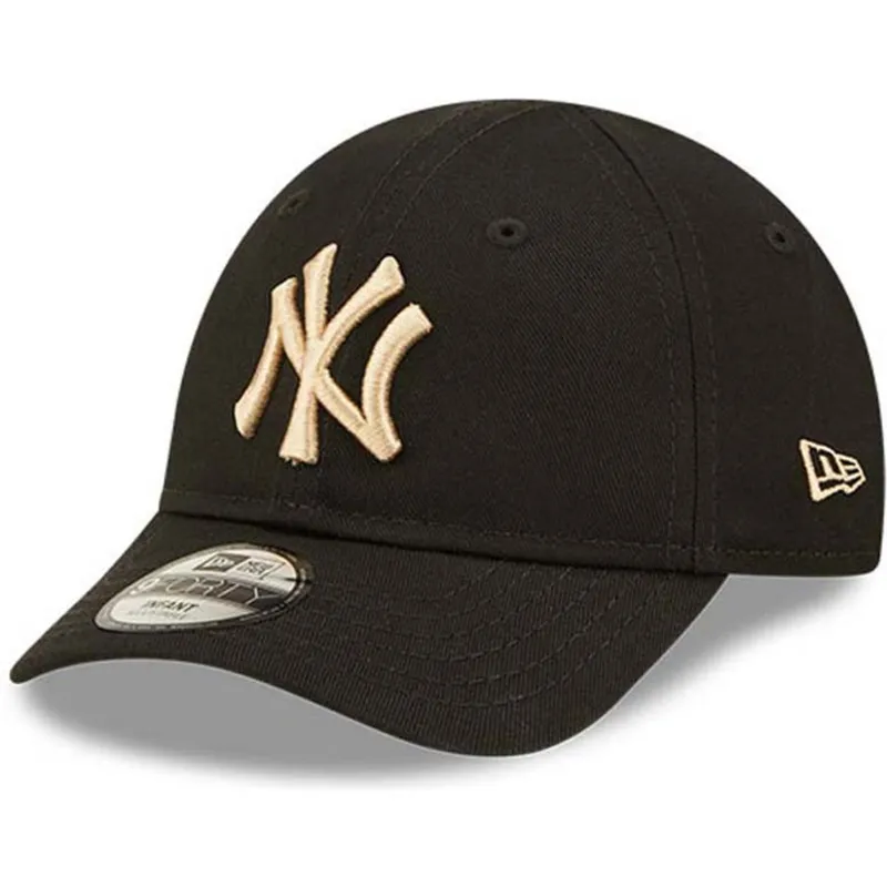 kepsar-curva-svart-justerbart-band-for-barn-pequeno-9forty-league-essential-fran-new-york-yankees-mlb-av-new-era kepsar-curva-svart-justerbart-band-for-barn-pequeno-9forty-league-essential-fran-new-york-yankees-mlb-av-new-era