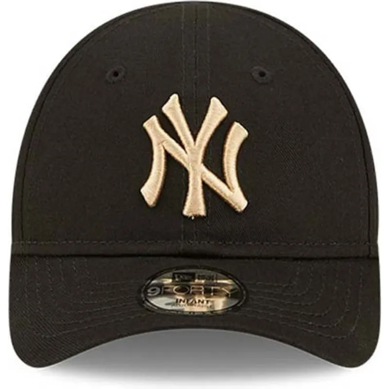 kepsar-curva-svart-justerbart-band-for-barn-pequeno-9forty-league-essential-fran-new-york-yankees-mlb-av-new-era kepsar-curva-svart-justerbart-band-for-barn-pequeno-9forty-league-essential-fran-new-york-yankees-mlb-av-new-era