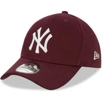 New Era 39THIRTY League Essential justerbar granatröd kurvad keps från New York Yankees MLB