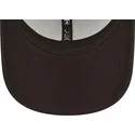svart-justerbar-bojd-keps-med-gul-logotyp-9forty-league-essential-los-angeles-dodgers-mlb-fran-new-era