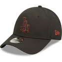 svart-justerbar-bojd-keps-9forty-team-outline-los-angeles-dodgers-mlb-fran-new-era