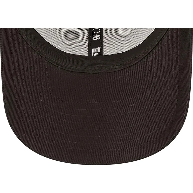 kepsar-curva-svart-justerbart-band-9forty-league-essential-fran-new-york-yankees-mlb-av-new-era