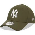 kepsar-curva-gron-justerbart-band-9forty-diamond-era-fran-new-york-yankees-mlb-av-new-era