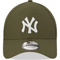 kepsar-curva-gron-justerbart-band-9forty-diamond-era-fran-new-york-yankees-mlb-av-new-era