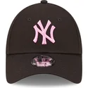 new-york-yankees-mlb-new-era-9forty-league-essential-justerbar-svart-bojd-keps-med-rosa-logotyp-for-barn