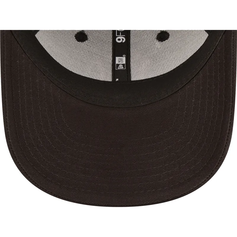 kepsar-curva-svart-justerbart-band-for-barn-rosa-9forty-league-essential-fran-new-york-yankees-mlb-av-new-era