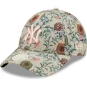 kepsar-curva-beige-justerbart-band-9forty-all-over-print-floral-fran-new-york-yankees-mlb-av-new-era