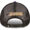 vit-svart-och-lila-trucker-keps-a-frame-team-colour-fran-los-angeles-lakers-nba-av-new-era