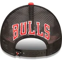vit-svart-och-rod-trucker-keps-a-frame-team-colour-fran-chicago-bulls-nba-av-new-era