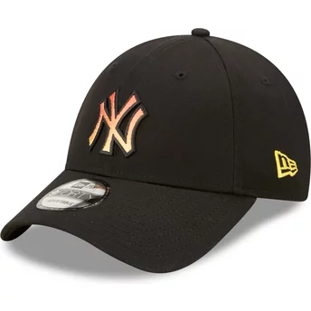 Svart justerbar böjd keps med orange logo 9FORTY Gradient Infill från New York Yankees MLB av New Era