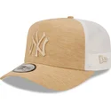 new-york-yankees-mlb-a-frame-jersey-essential-brun-justerbar-truckerkeps-med-brunt-logo-fran-new-era
