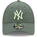 kepsar-curva-gron-justerbart-band-9forty-jersey-essential-fran-new-york-yankees-mlb-av-new-era