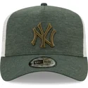 gron-truckerkeps-med-gront-new-york-yankees-mlb-logo-a-frame-jersey-essential-fran-new-era