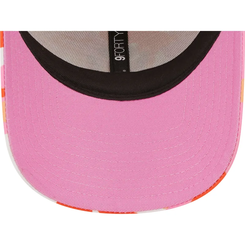 kepsar-curva-rosa-justerbart-band-9forty-all-over-print-seasonal-fran-new-york-yankees-mlb-av-new-era