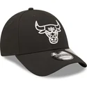 svart-justerbar-bojd-keps-9forty-repreve-monochrom-fran-chicago-bulls-nba-av-new-era