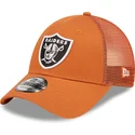 las-vegas-raiders-nfl-a-frame-home-field-orange-justerbar-truckerkeps-fran-new-era