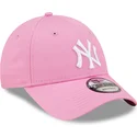 new-era-9forty-league-essential-justerbar-rosa-bojd-keps-med-vitt-new-york-yankees-mlb-logotyp