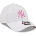 kepsar-curva-vit-justerbart-band-rosa-9forty-league-essential-fran-new-york-yankees-mlb-av-new-era
