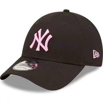 Justerbar svart böjd keps med rosa logotyp 9FORTY League Essential från New York Yankees MLB av New Era