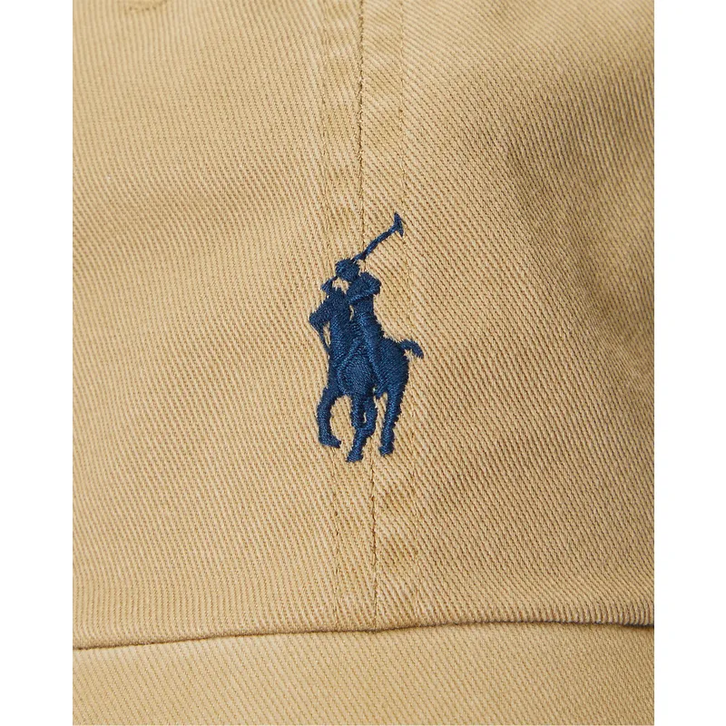 brun-bojd-justerbar-keps-med-marinbla-logotyp-cotton-chino-classic-sport-fran-polo-ralph-lauren
