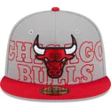 gra-och-rod-platt-keps-justerad-59fifty-draft-edition-2023-fran-chicago-bulls-nba-av-new-era