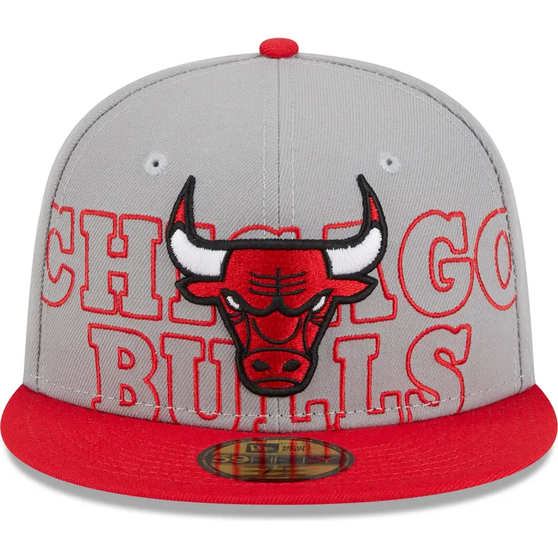 gra-och-rod-platt-keps-justerad-59fifty-draft-edition-2023-fran-chicago-bulls-nba-av-new-era