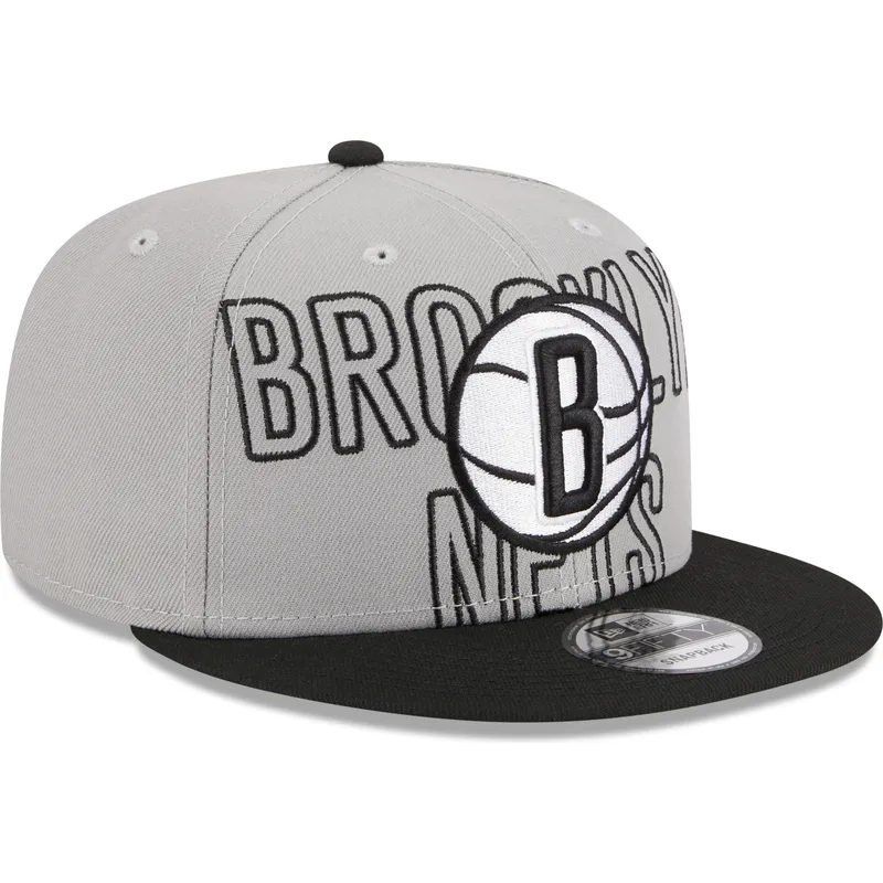 gra-och-svart-platt-keps-snapback-9fifty-draft-edition-2023-fran-brooklyn-nets-nba-av-new-era