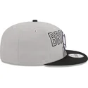gra-och-svart-platt-keps-snapback-9fifty-draft-edition-2023-fran-brooklyn-nets-nba-av-new-era