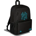 ryggsackar-svart-delaware-outline-fran-new-york-yankees-mlb-av-new-era