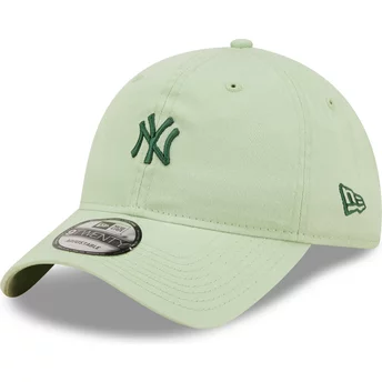 Ljusgrön justerbar kurvad keps med grön 9TWENTY Mini Logo för New York Yankees MLB från New Era
