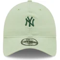 justerbar-ljusgron-bojd-keps-med-gront-logo-9twenty-mini-logo-av-new-york-yankees-mlb-fran-new-era