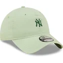 justerbar-ljusgron-bojd-keps-med-gront-logo-9twenty-mini-logo-av-new-york-yankees-mlb-fran-new-era