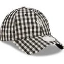 kepsar-curva-svart-justerbart-band-9twenty-gingham-fran-new-york-yankees-mlb-av-new-era
