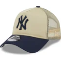 beige-och-marinbla-9forty-a-frame-all-day-trucker-keps-new-york-yankees-mlb-fran-new-era